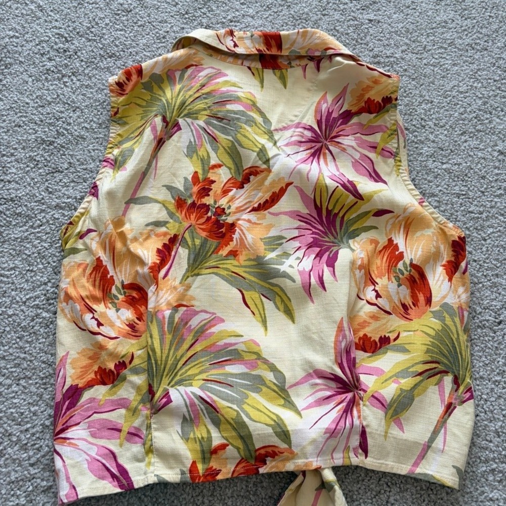 Vintage Tommy Bahama Tie Front Shirt Womens M Pink Floral Silk Tropical Beach - Picture 6 of 7